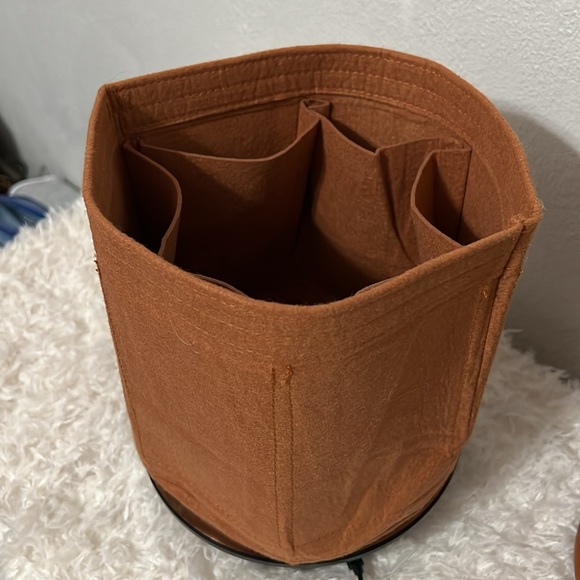 Authentic Rare Vintage Louis Vuitton The French Co Made in USA Bucket GM… - Picture 14 of 17